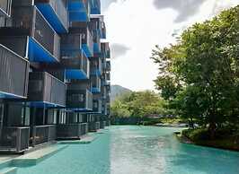 The Deck Patong Phuket by Mickey