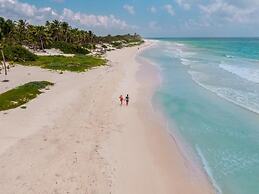 Villa 5br Beachfront TULUM -Sian Kaan