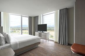 Courtyard By Marriott Quito Airport