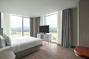 Courtyard By Marriott Quito Airport