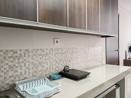 Comfy And Homey Studio At Enviro Apartment