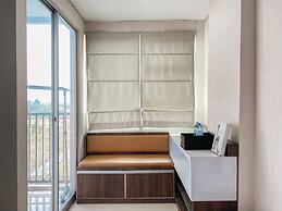 Comfy And Homey Studio At Enviro Apartment