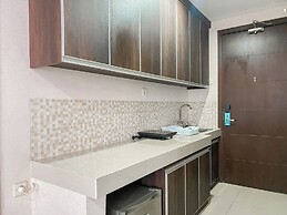 Cozy And Comfort Living Studio At Enviro Apartment