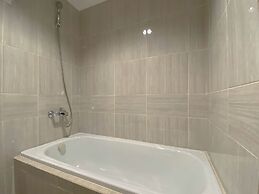 Cozy And Tranquil Studio Apartment Vasanta Innopark