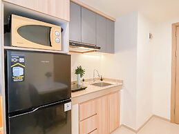 Warm 2Br Apartment At Meikarta
