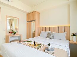 Warm 2Br Apartment At Meikarta