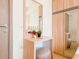 Warm 2Br Apartment At Meikarta