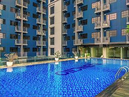 Peach Tone Studio At Evenciio Margonda Apartment