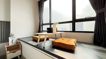 Studio Apartment Collins Boulevard Near Summarecon Mall Serpong