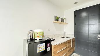 Studio Apartment Collins Boulevard Near Summarecon Mall Serpong