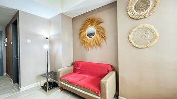 Earth Toned Studio Apartment Collins Boulevard