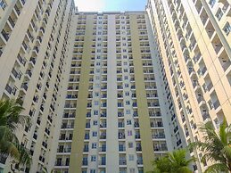 Minimalist Studio Apartment At Cinere Resort