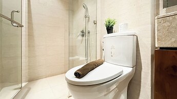 Modern Minimalist Studio Room At Gold Coast Apartment