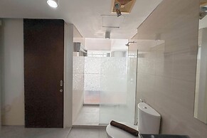 Modern Minimalist 2Br At Linden Apartment