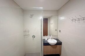 Modern Minimalist 2Br At Linden Apartment