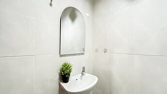Simple Comfort Studio At Apartment Evenciio Margonda