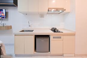 Studio Near Mall At Sky House Bsd Apartment