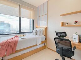 Warm Contemporary 2Br Apartment At Samara Suites
