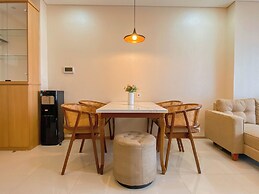 Warm Contemporary 2Br Apartment At Samara Suites