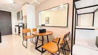Industrial Chic Studio Apartment At Kemang Village