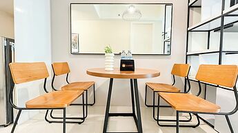 Industrial Chic Studio Apartment At Kemang Village
