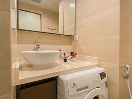 Modern And Spacious 2Br Apartment Green Bay Condominium