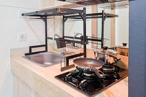 Bright Studio Room Apartment At B Residence