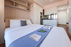 Cozy Studio Apartment At The Ayoma