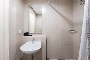 Cozy Studio Apartment At The Ayoma