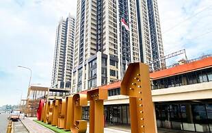 Compact Living 2Br At Meikarta Apartment