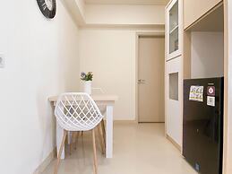 Compact Living 2Br At Meikarta Apartment