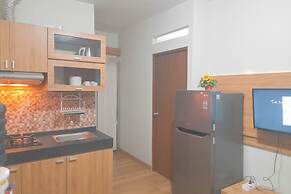 Basic Wood 2Br Apartment At Gateway Ahmad Yani Cicadas