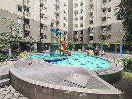 Basic Wood 2Br Apartment At Gateway Ahmad Yani Cicadas