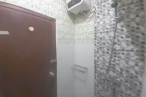 Basic Wood 2Br Apartment At Gateway Ahmad Yani Cicadas