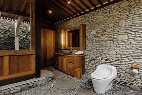 Hidden Saren Villa Ubud