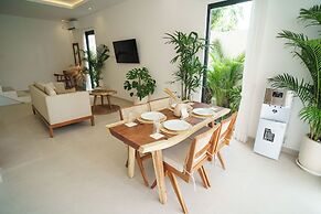Leon's Villa