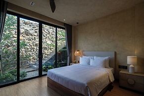 La Yen Retreat