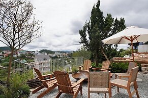 La Yen Retreat