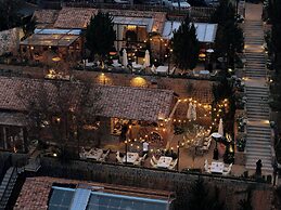 La Yen Retreat