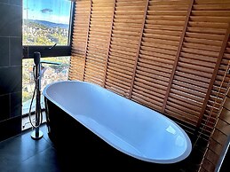 La Yen Retreat