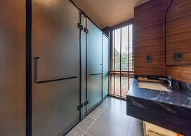 La Yen Retreat