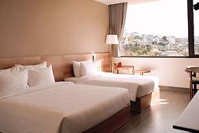 La Yen Retreat