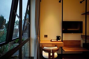 La Yen Retreat