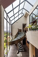 La Yen Retreat