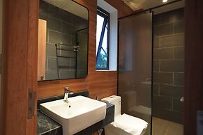 La Yen Retreat