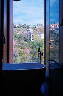La Yen Retreat