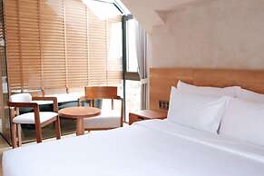 La Yen Retreat