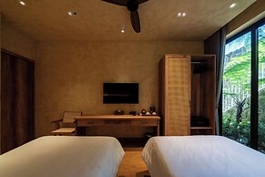 La Yen Retreat
