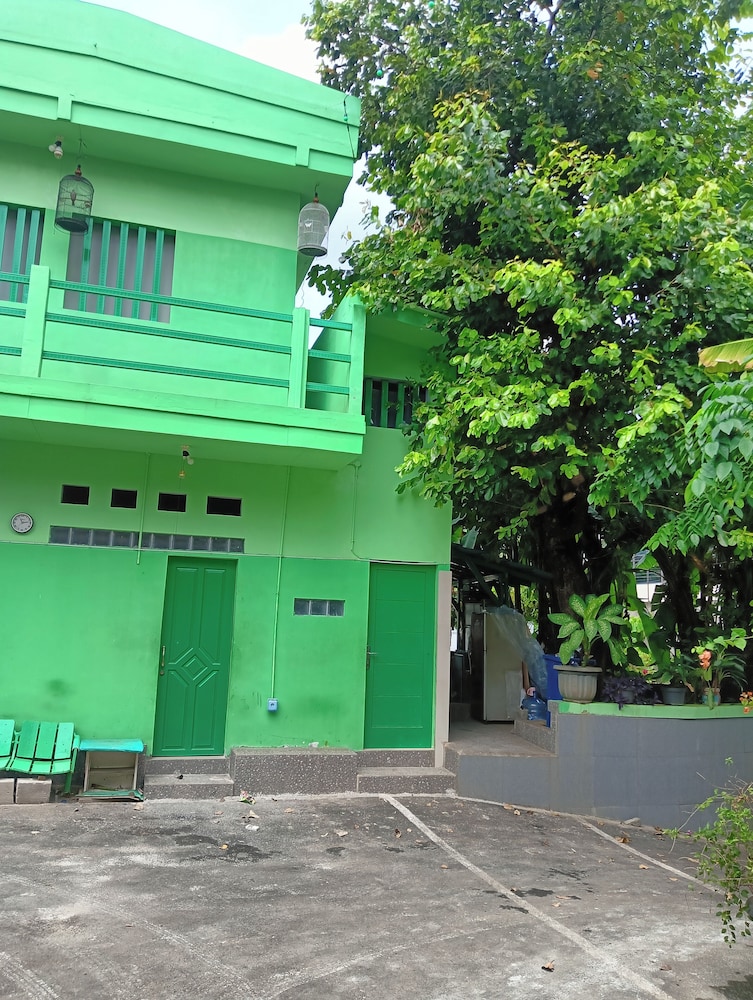 OYO 94778 Seven Residence