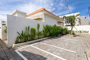 Alinko Villa - 2BR Villa in Seminyak